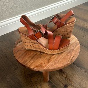 American Eagle Wedge Sandal - Brown - Size 9.